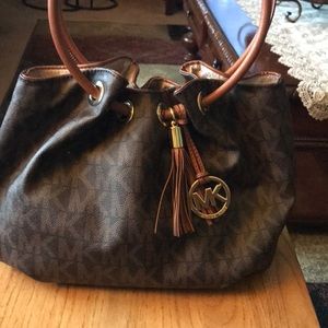 Very nice Michael Kors Purse